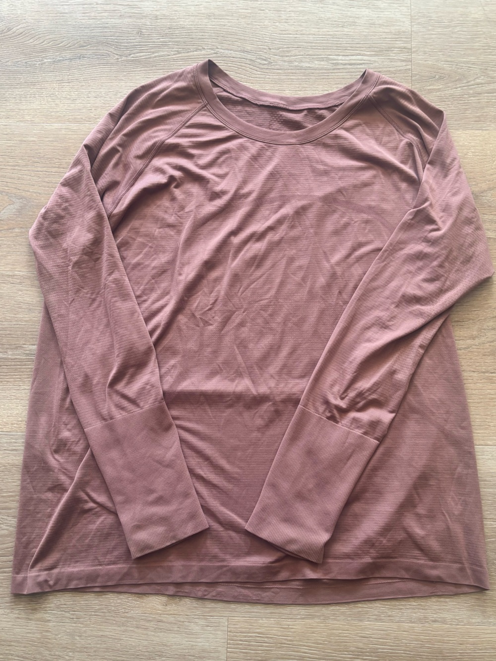 lululemon athletica Long Sleeve Crew Top - Mauve Rose